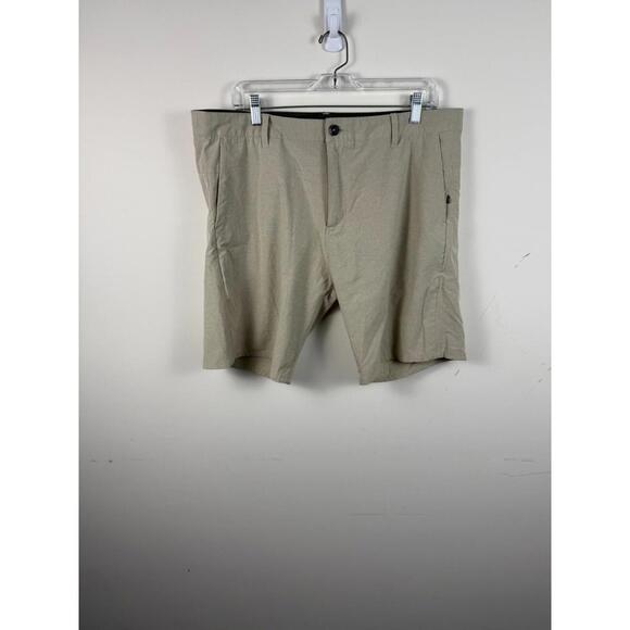 Other - Vuori V368 Performance Aim Golf Sportswear Khaki Shorts Mens Size 36
